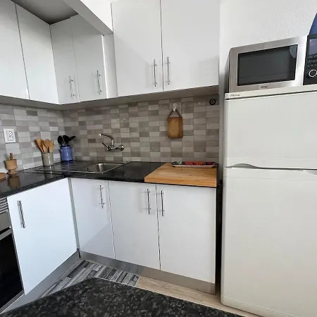 アパート 2 Bedroom In Caparica By The *