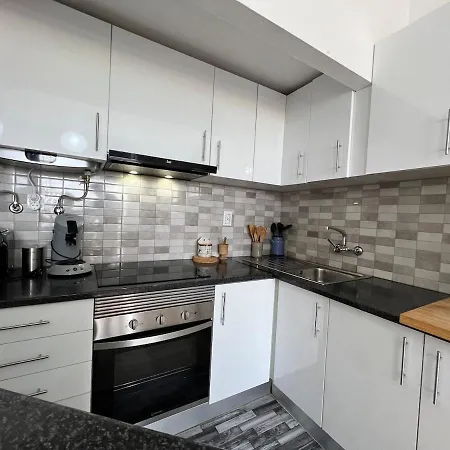 2 Bedroom In Caparica By The