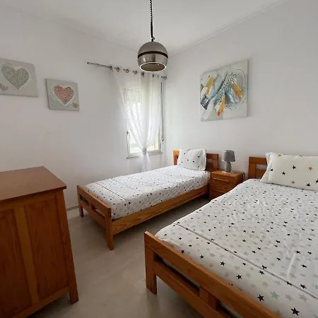 Apartment 2 Bedroom In Caparica By The Costa da Caparica