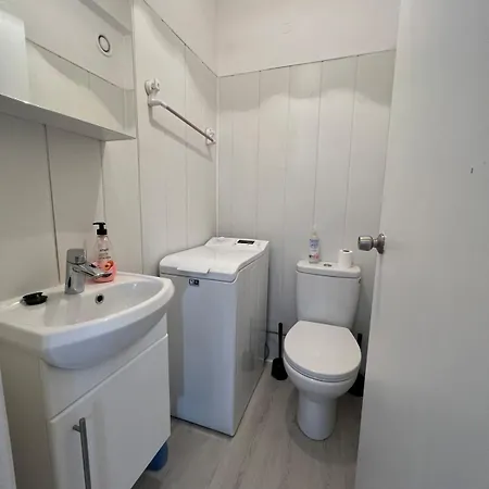 2 Bedroom In Caparica By The コスタ・ダ・カパリカ