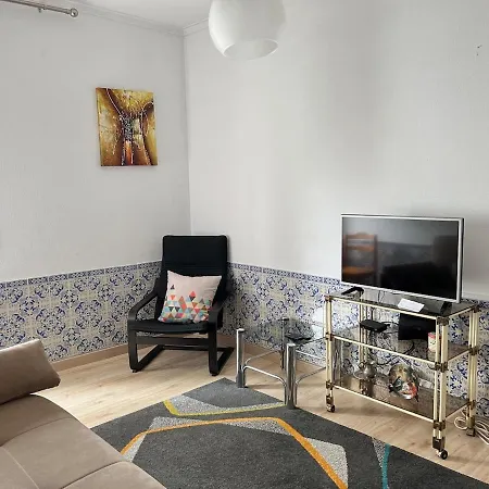 2 Bedroom In Caparica By The *