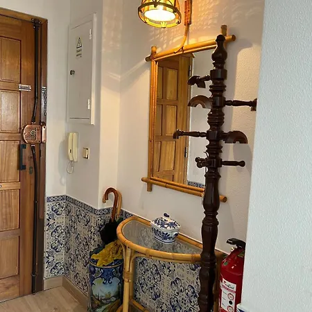 アパート 2 Bedroom In Caparica By The コスタ・ダ・カパリカ