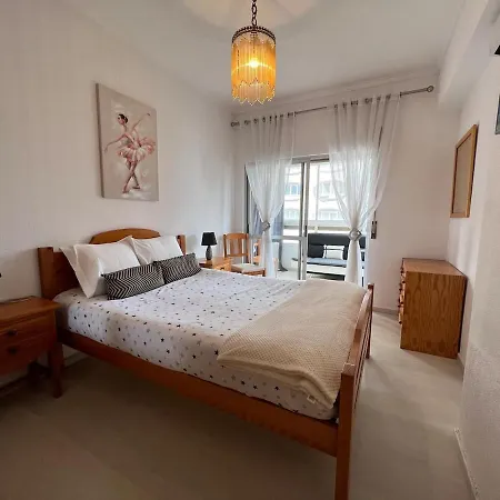 2 Bedroom In Caparica By The アパート コスタ・ダ・カパリカ