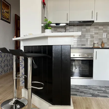 アパート 2 Bedroom In Caparica By The コスタ・ダ・カパリカ