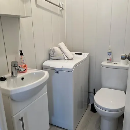 アパート 2 Bedroom In Caparica By The コスタ・ダ・カパリカ